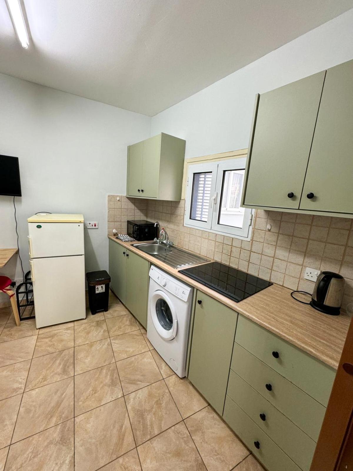 Boutique One Bedroom Historic Centre リマソール エクステリア 写真